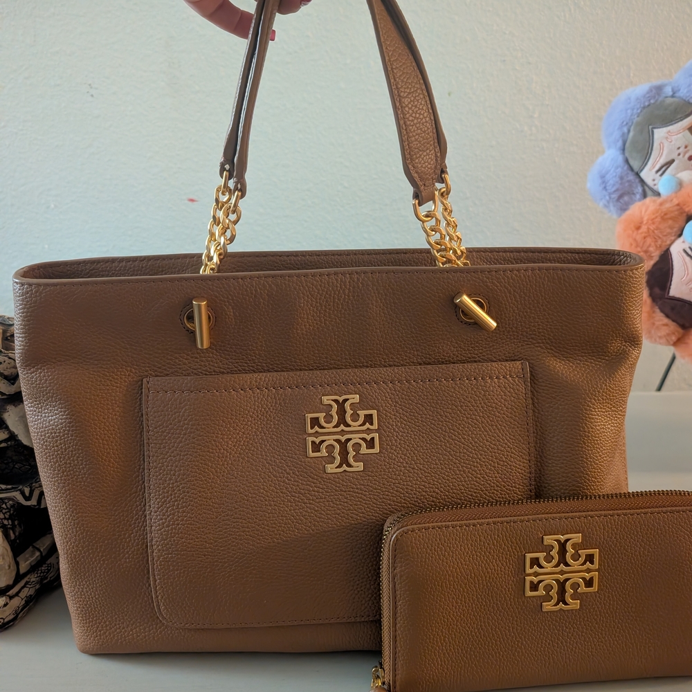 Tory Burch Tan Leather Tote And Wallet Bundles
